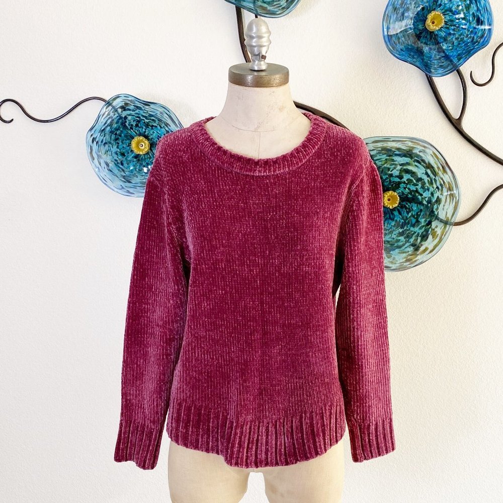 BNCI Raspberry Crewneck Sweater Size Small